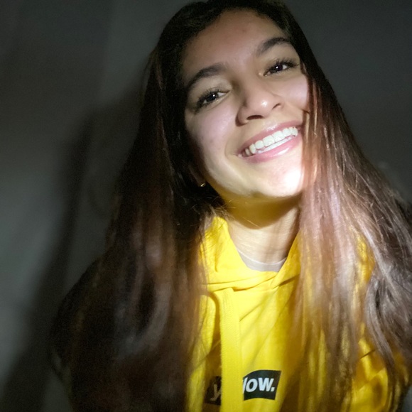 Meet your Posher, Joanna - Picture 1 of 1